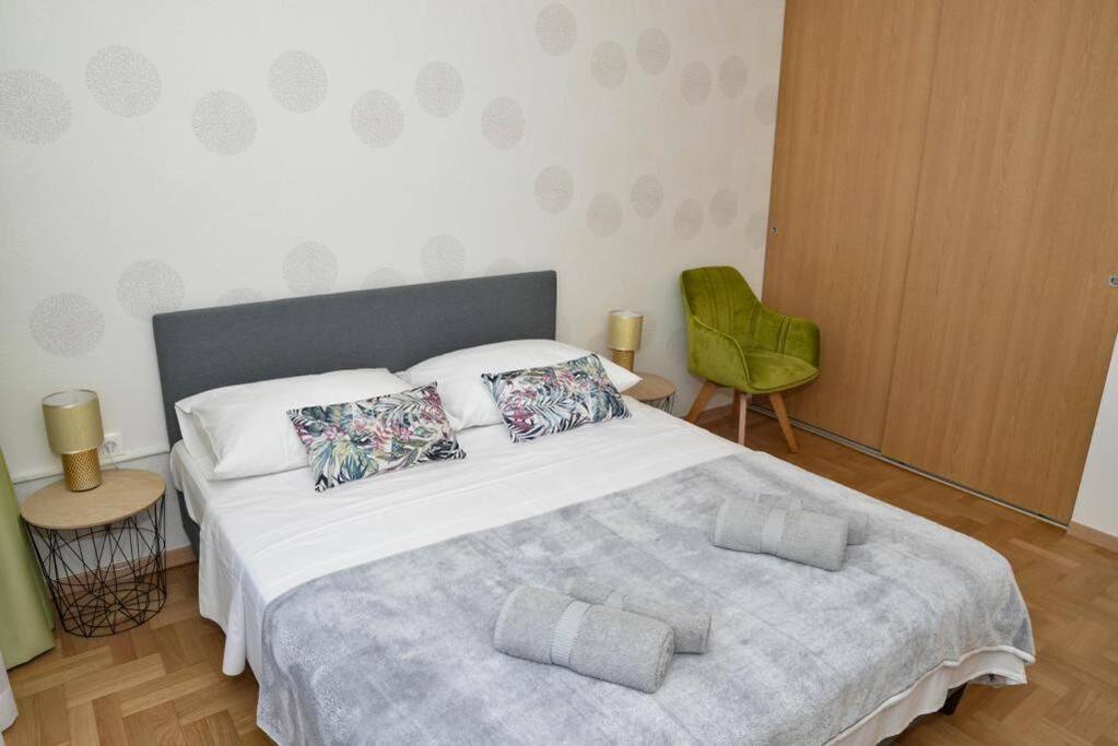 Apartment Longin Zadar Bagian luar foto