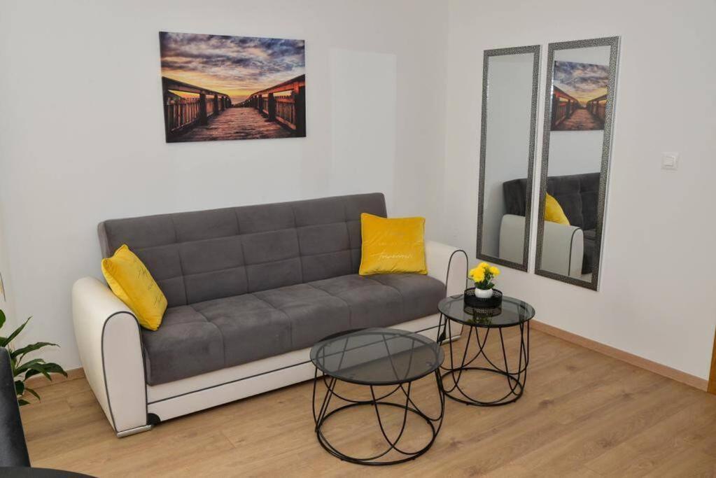 Apartment Longin Zadar Bagian luar foto